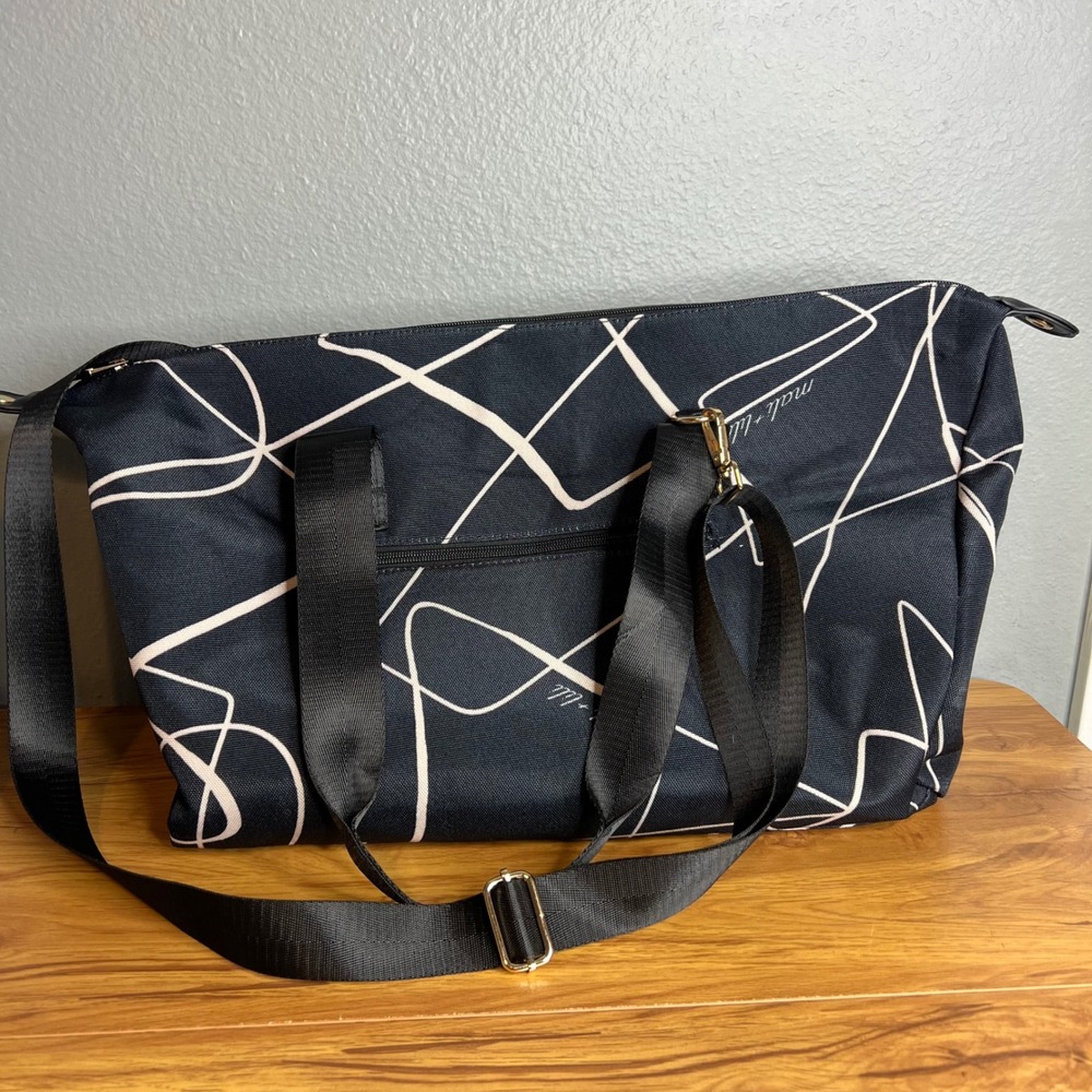 Mali + Lili Tote Duffle Bag Signature Print Weekender Travel Lightweight
